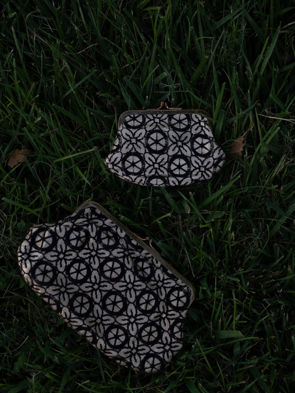vintage-style kiss lock matching set